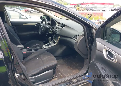 2015 Nissan Sentra S z USA, uszkodzony, nr VIN 3N1AB7AP9FY319580